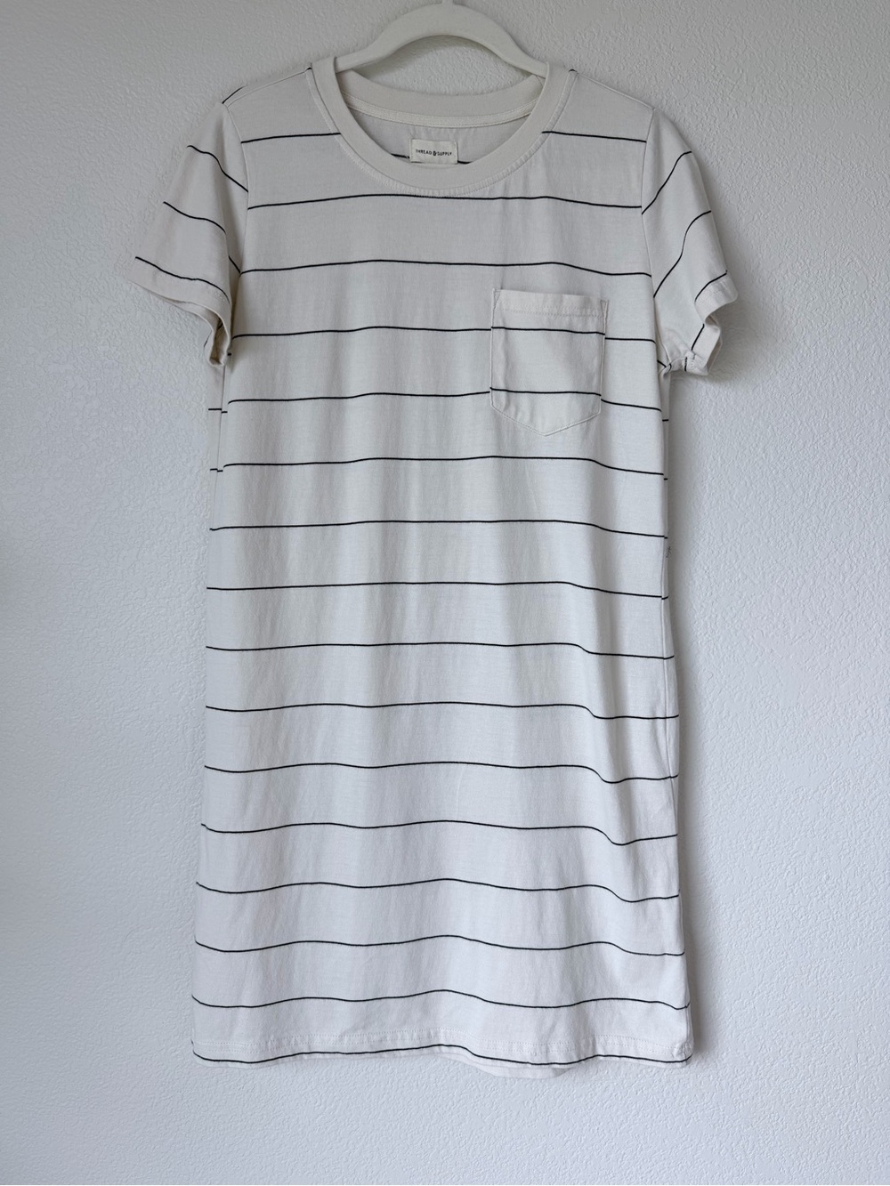 Thread & Supply Paris Stripe T Shirt Dress M Cream Black Pocket 100% Cotton
